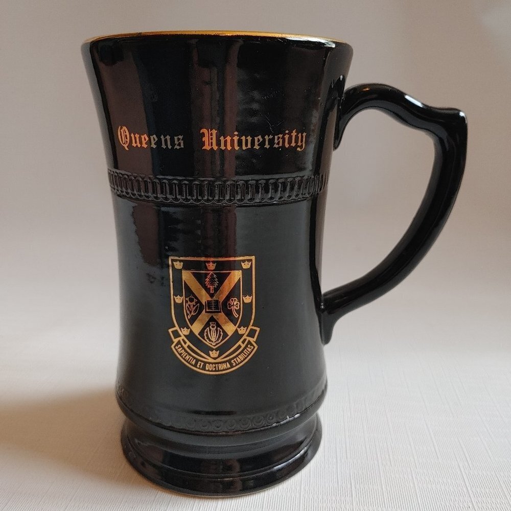 STUNNING Queen's University Stein with Gold Crest Logo Ceramic